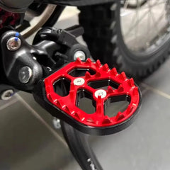 For SURRON Ultra Bee Left and Right Pedal Kit Off-road Dirtbike Electric Bikes for Surron Motorcycles Modified Pedal Accessories